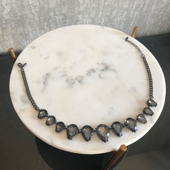 Jewel necklaces - Picture 3 of 3